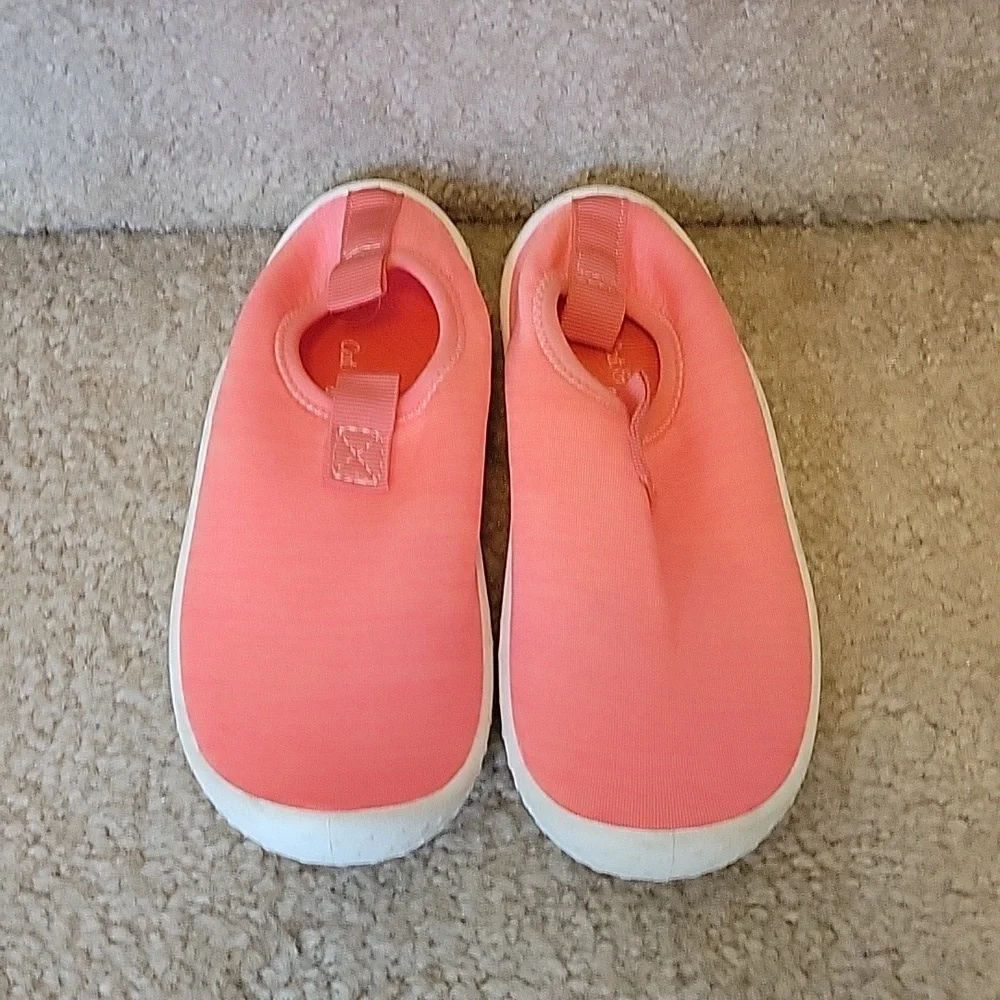 Free W Other Purch! Bundle of shoes. UGG slippers, water shoes, and flip flops.